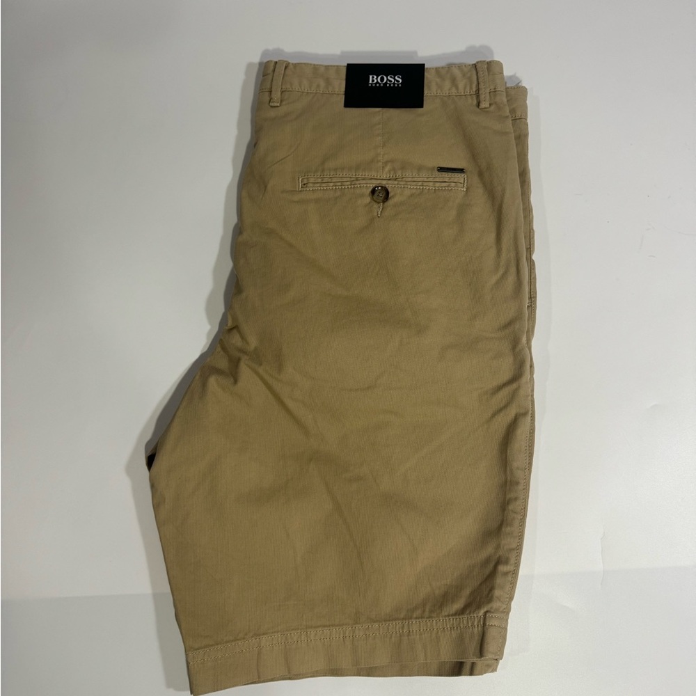 Boss tan color stretch shorts mens new with tags
